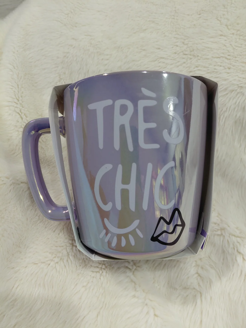 NWT Très Chic Iridescent Purple Mug